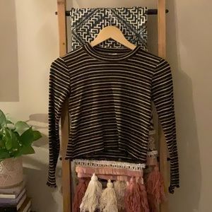 Cute black striped shirt!